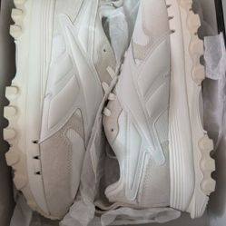 classic leather cardi v2 white