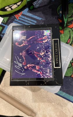 Vince Carter Signed 8x10 Plaque 