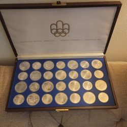 1976 Canada Olympic 28 Silver Coin Set. Total Weight Is 1020 Grams.  BU 