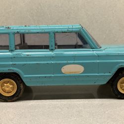 Vintage Tonka Jeep Wagoneer