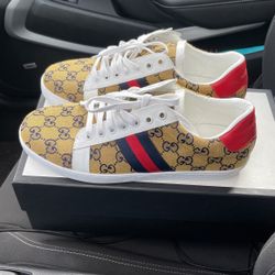 Gucci Shoes Size 11