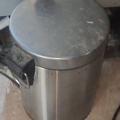 Brushed Stainless Steel Step Trash Can, 5 Liters