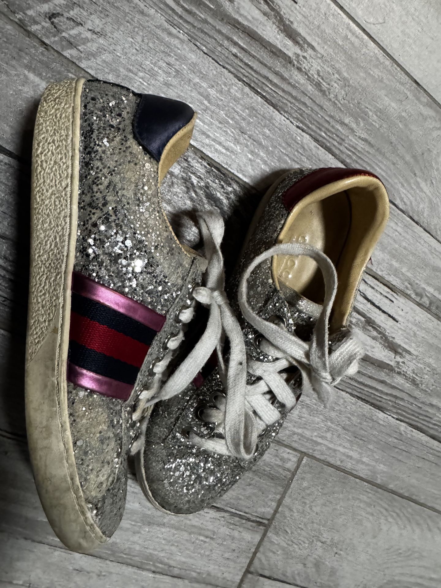 Gucci Silver Glitter