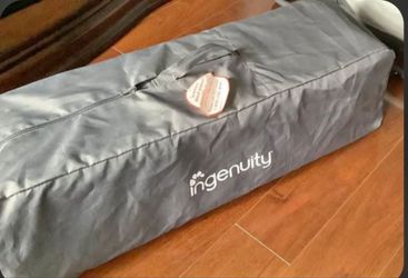 Brand new beautiful pack n play and changing table and bassinet