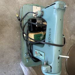 Vintage Singer Sewing Machine
