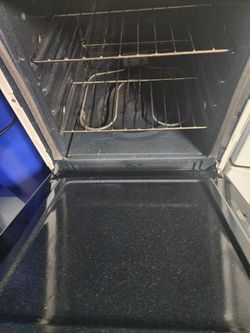1 Hotpoint Electric stove
