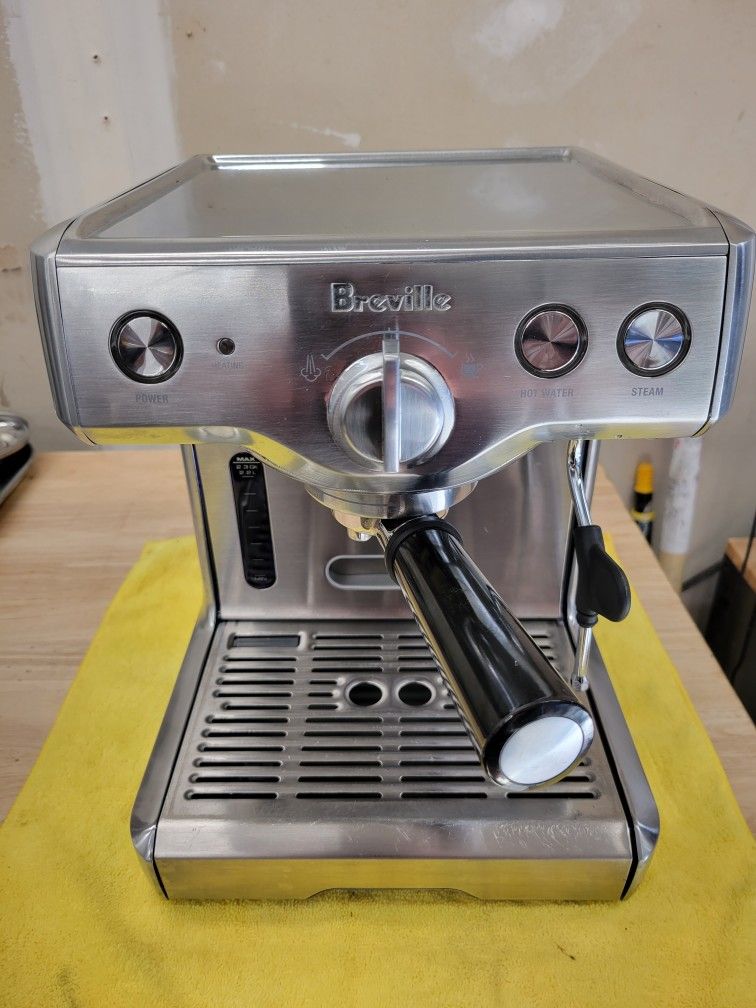 2 Breville Duo Temp Espresso Machines 800ESXL Coffee Maker Frother