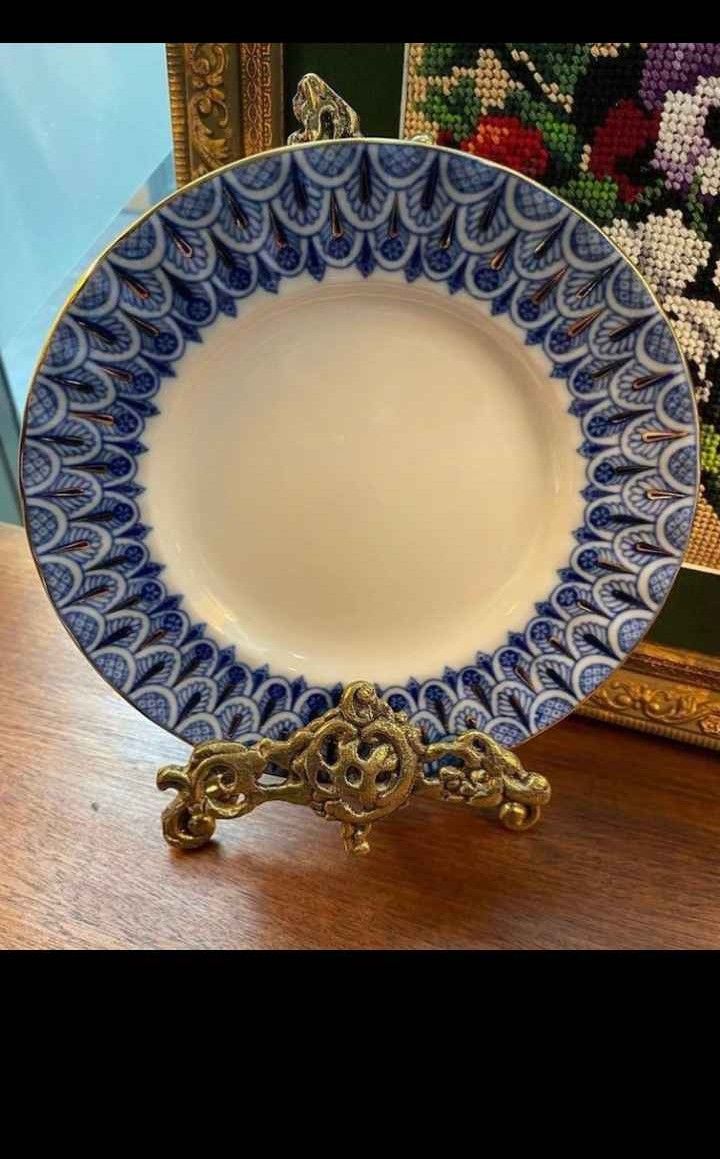 Lomonosov Imperial Porcelain Russian Forget Me Not 7 1/4" Gold Gilded