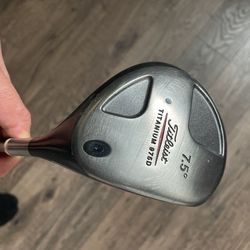 Titleist01 975D - 7.5