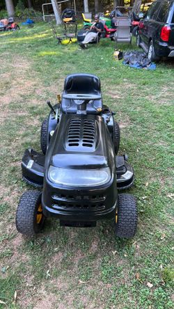 Yard Machine c.v.t Riding Lawn Mower