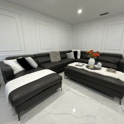 Sectional Sofa With Ottoman/ Living Room Set 