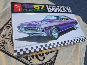 LIKE NEW MODEL CAR CLASSICS 