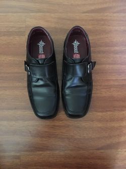 Zapatos de niño size 2 y medio mexicano