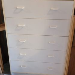 5 Drawer White Dresser