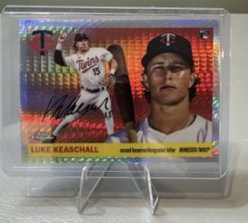 2025 Topps Chrome Platinum Anniversary Luke Keaschall Prism Refractor Twins RC