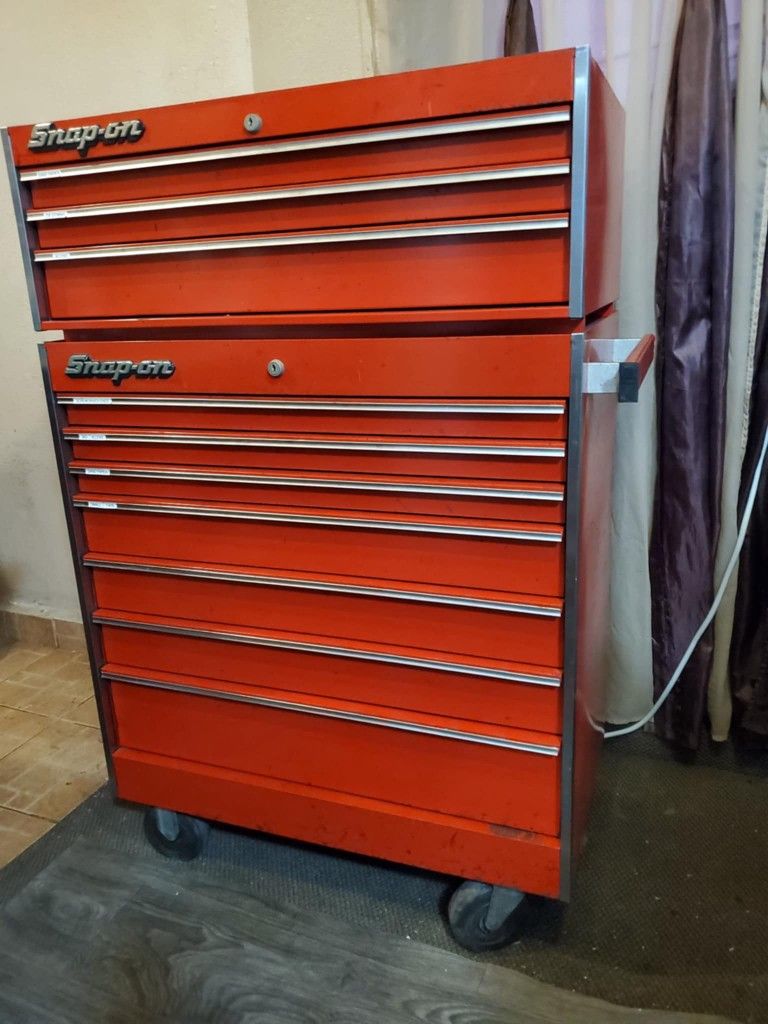 vintage Snap-On Usa tool box
7 Drawer Roll Cab 3 Drawer Top Chest-
(((Cheap))