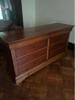 Vintage Mt Airy cherry 8 drawer dresser