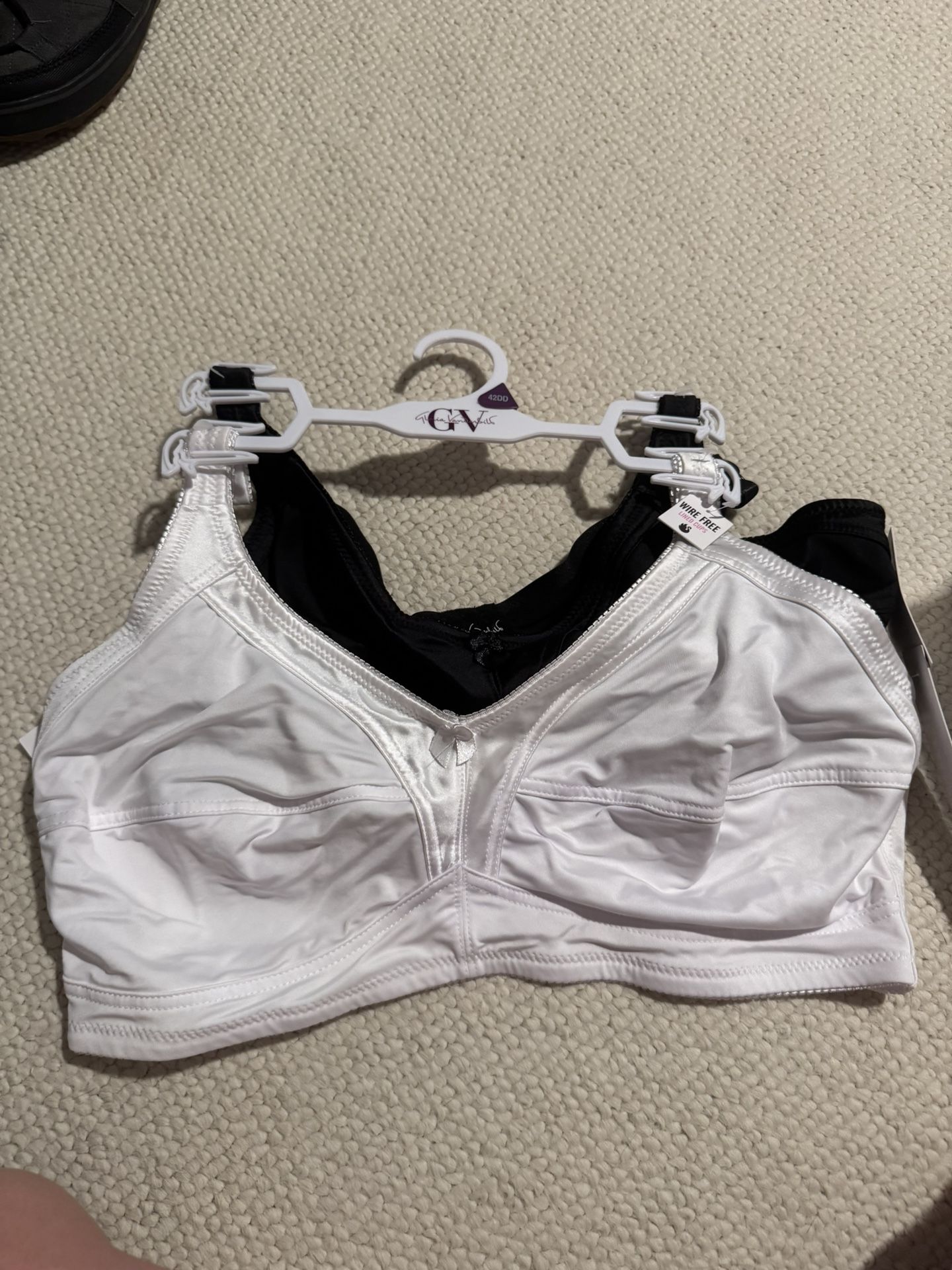 Net Womens Gloria Vanderbilt Size 42dd Wire Free Lined Cup 2 Pack Of Bras
