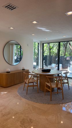 Dining table and set of 4 chairs