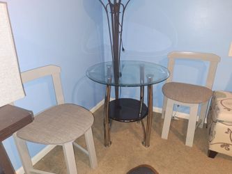 24 inch glass top  accent  table and 2cchairs,set