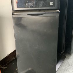 Kenmore trash compactor