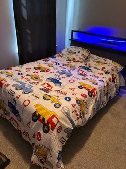 Full size bed