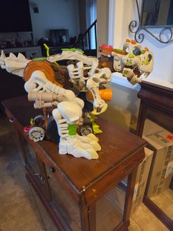Dinosaur toy