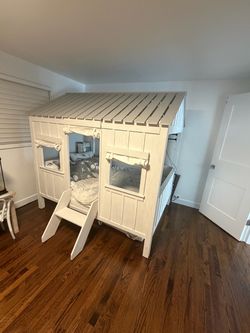 Restoration Hardware Baby & Child Callum Cabin Bed - Lightly Used / Great Condition