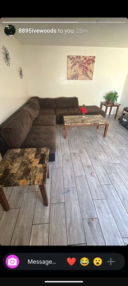 Couch set