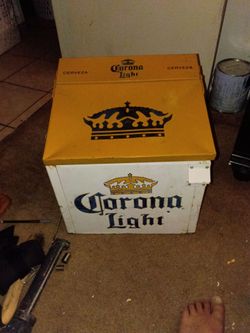 It's a Corona light ice chest works good