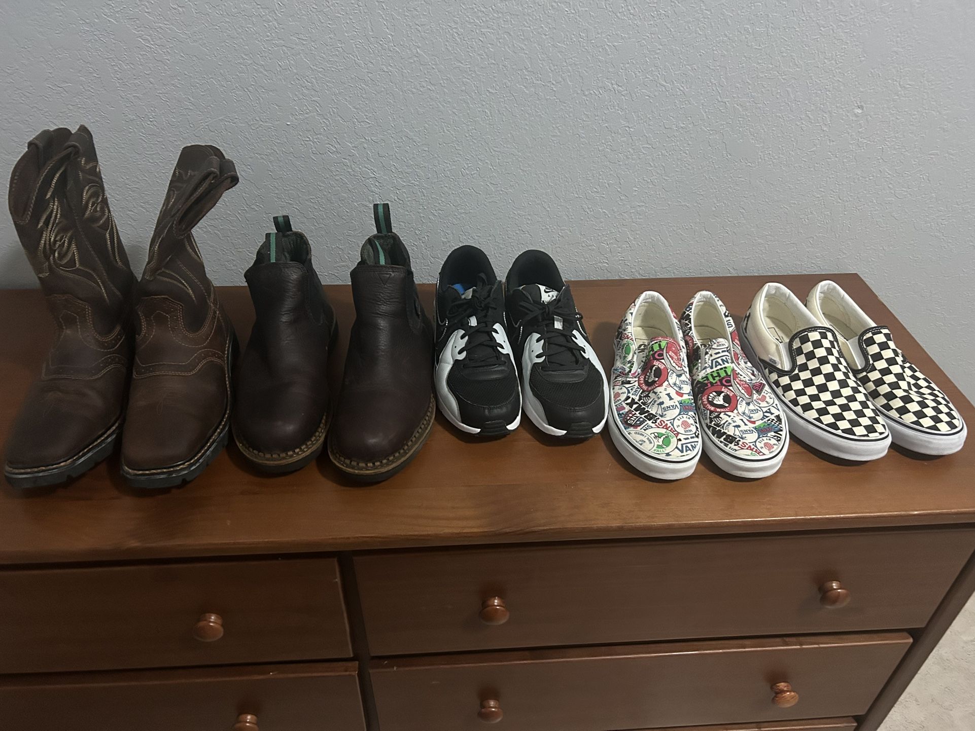 5 Paris Of Men’s Shoes And Boots! SIZE 10