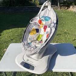 Very Good Condition 4moms Mamaroo Infant Swing