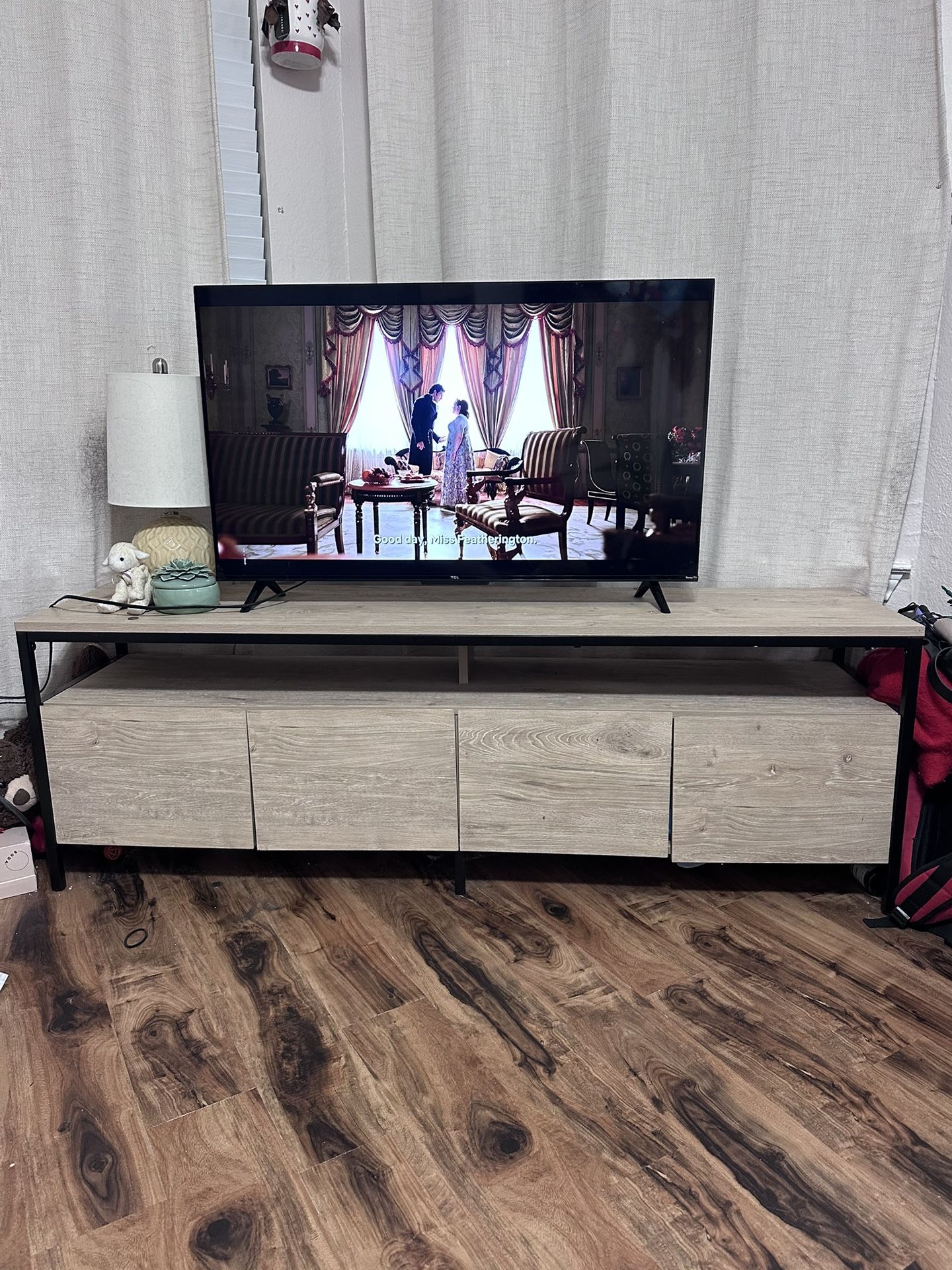 Tv Stand 