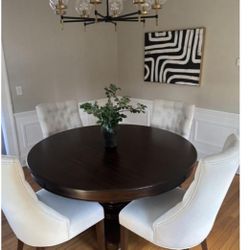 Raymour &  Flannigan 5 Piece Dining Table 