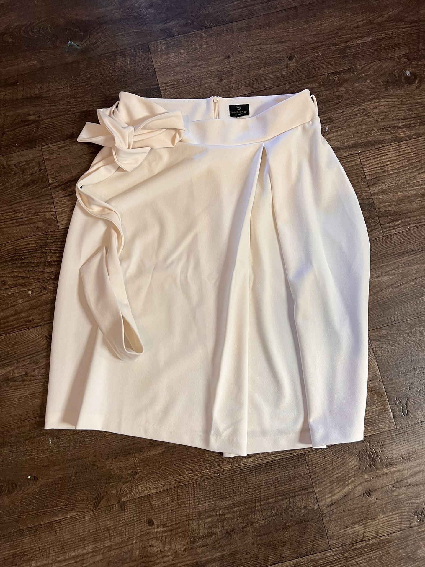 Size 10 Women’s Worthington Skirt
