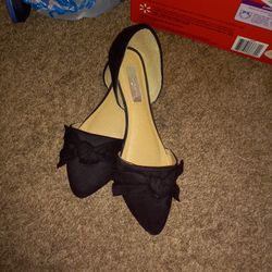 Black Bow Flat