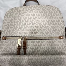 Michael Kors Backpack 50$
