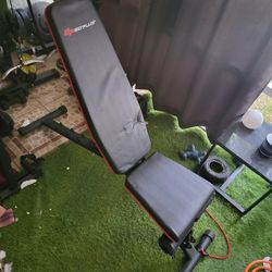 Bench Press Holds 400 Pounds