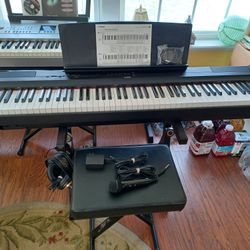 Yamaha P 125 Piano Bundle 