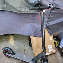 Electric Scooter 19 MPH Bluetooth Speaker