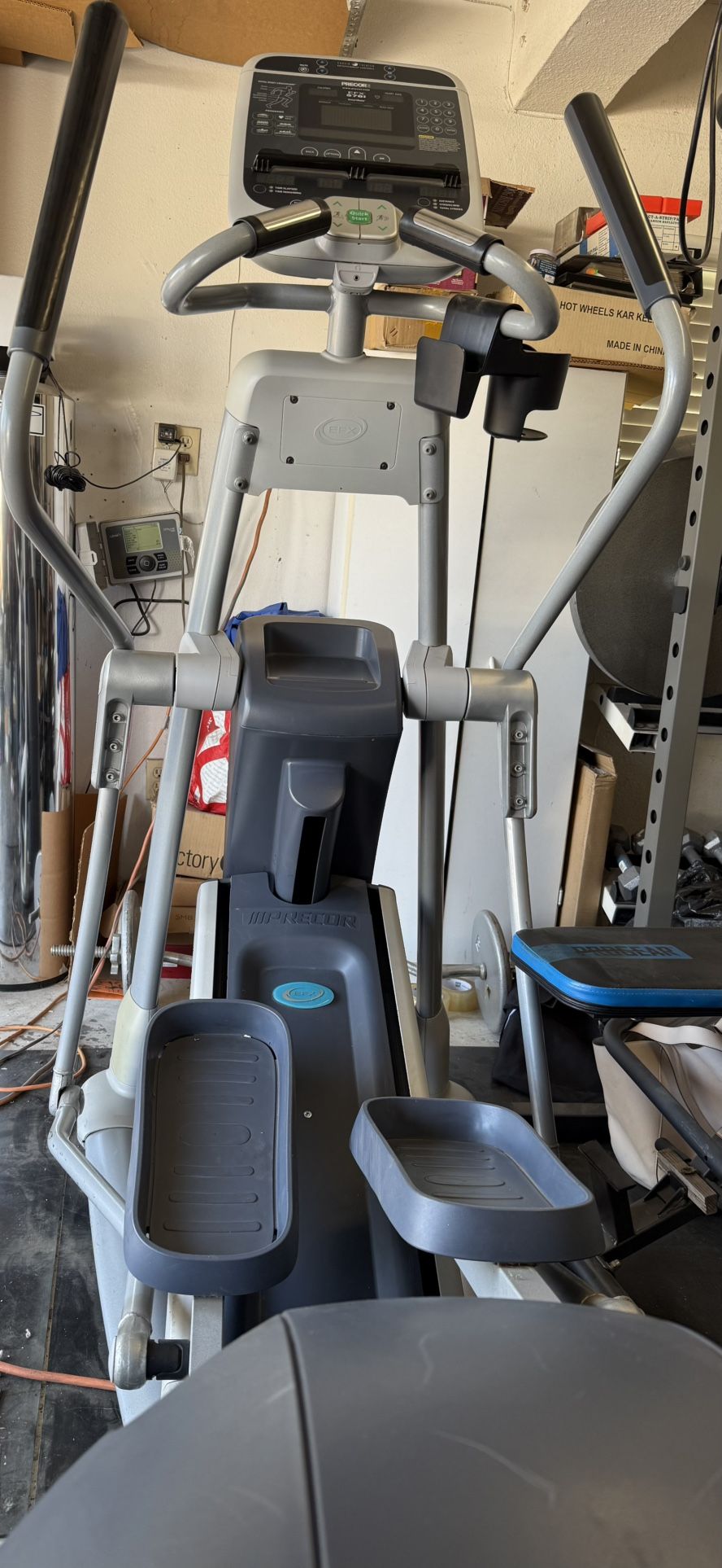 Precor EFX 576i Elliptical