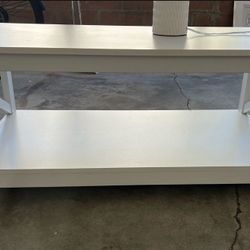 Contemporary Piece In White - Like New!