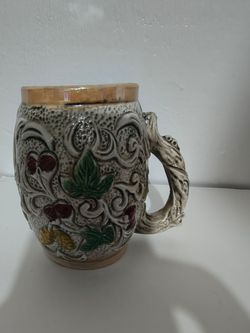 HANDPAINTED STEIN - MUG 12 OZ CAPACITY