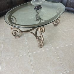 Cocktail And End Table