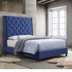 Crown Mark Chantilly Bed