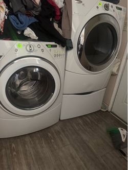 Whirlpool duet washer and dryer $600 obo