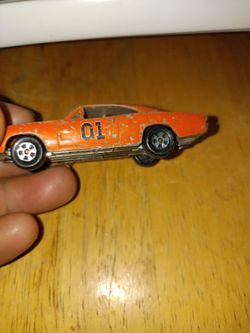 1981 general lee Duke of hazard mini car.