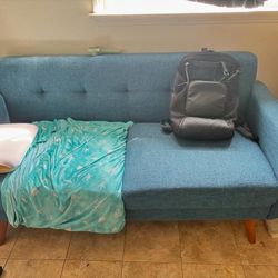 Couch (easy To Transport)