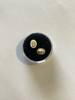 Aretes 14k De Virgencita 