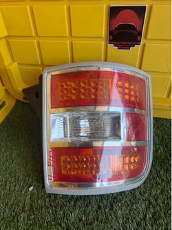2011 Ford Flex Left/Driver Side Taillight